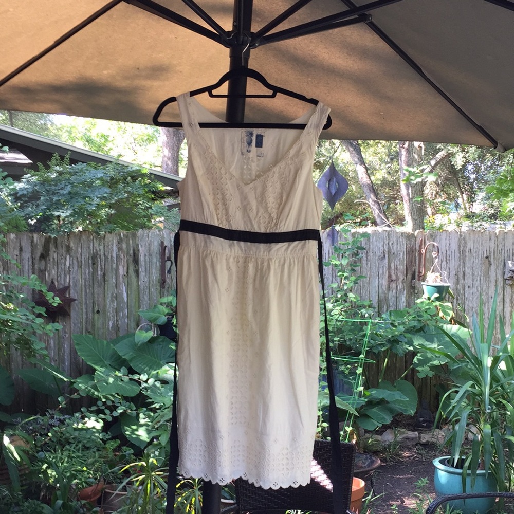 Edme & Esyllte dress from Anthropologie.